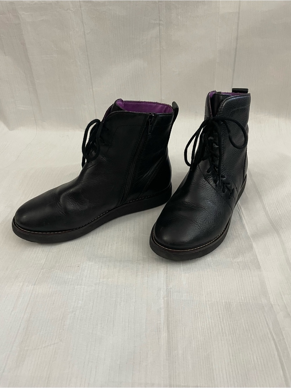 BIONICA Women’s Corset II Purple & Black Lace Up Ankle Booties Size 7.5